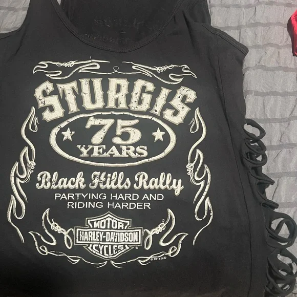 Tank top bundle - Picture 3 of 4